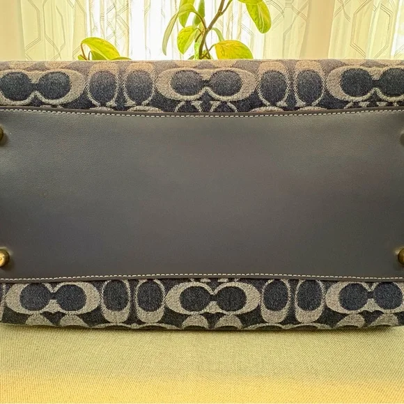 Coach Large Rowan-Denim - Picture 6 of 13